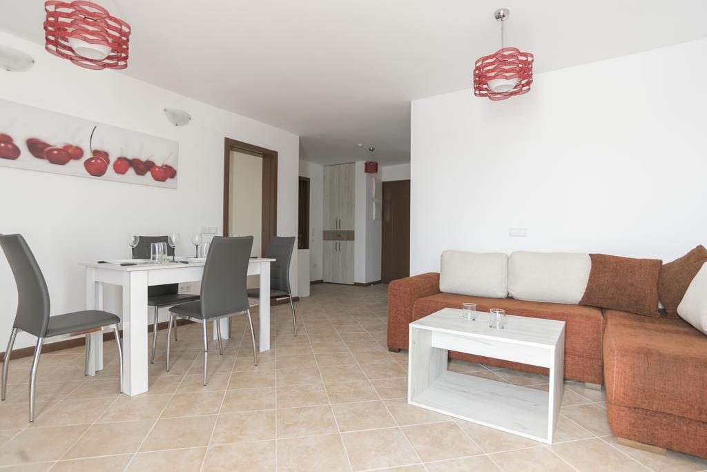 Oasis Resort & Spa Cozy Apartments Лозенець Екстер'єр фото